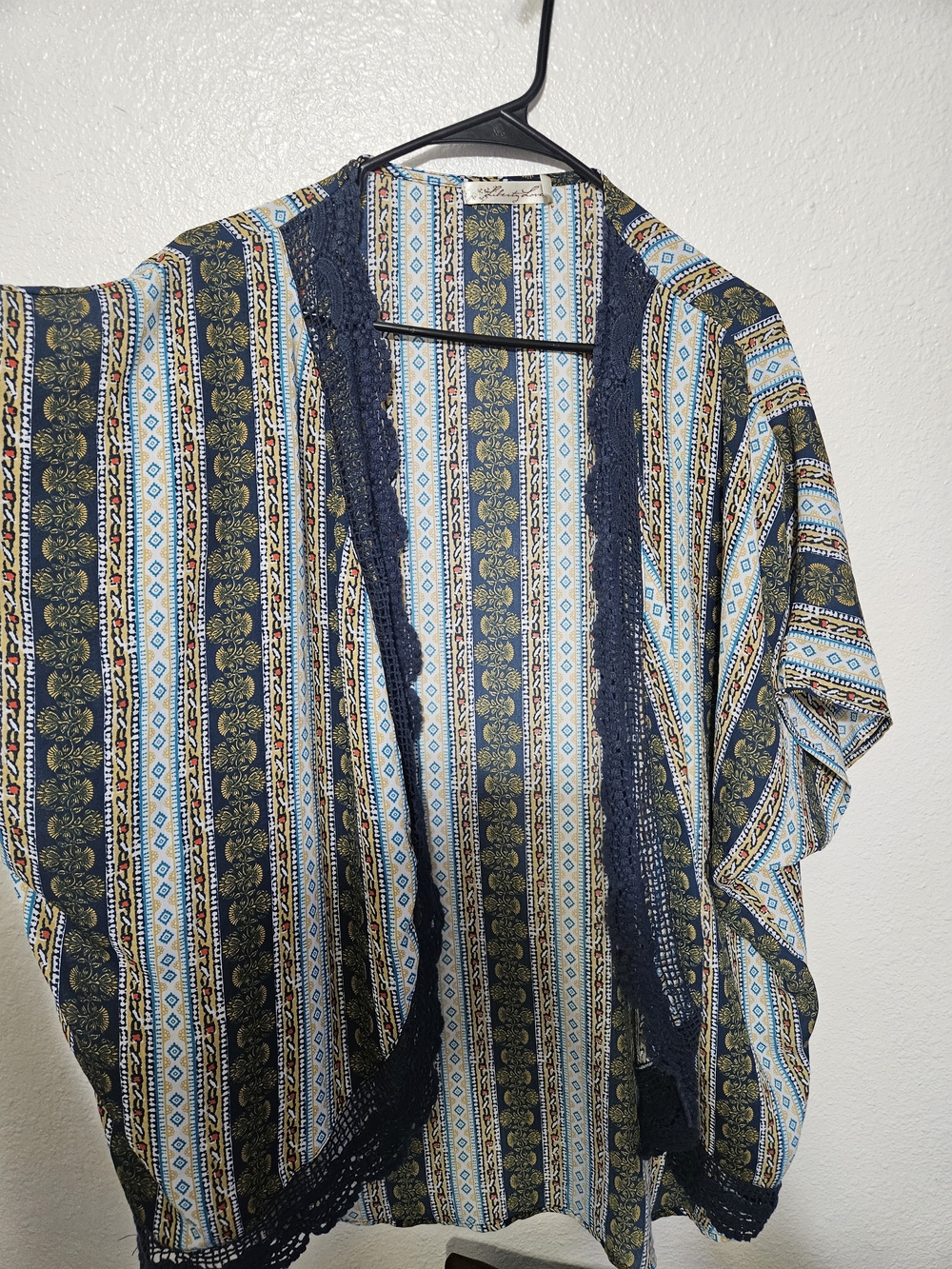 Super Cute Kimono Style Cardigan/shrug With Crochet Lace Trim
